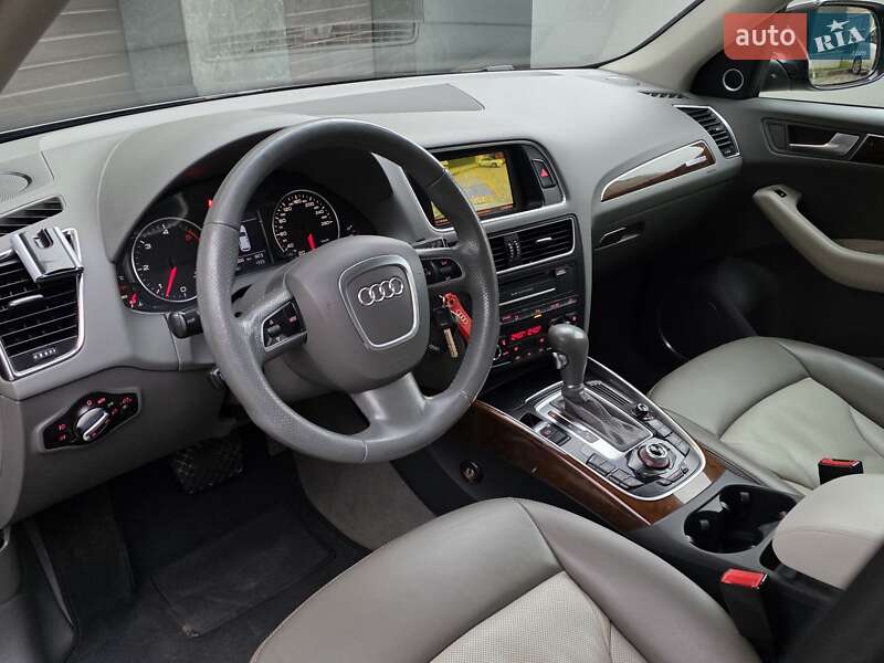 Внедорожник / Кроссовер Audi Q5 2010 в Тернополе фото 23 Внедорожник / Кроссовер Audi Q5 2010 в Тернополе