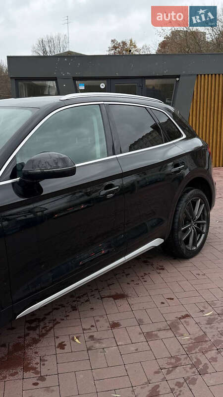 Внедорожник / Кроссовер Audi Q5 2021 в Ровно фото 13 Внедорожник / Кроссовер Audi Q5 2021 в Ровно