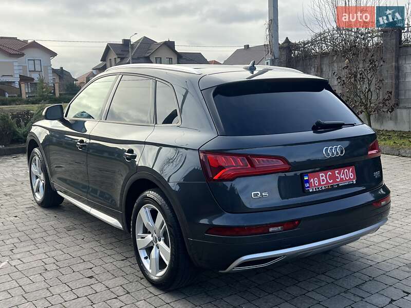 Внедорожник / Кроссовер Audi Q5 2018 в Ровно