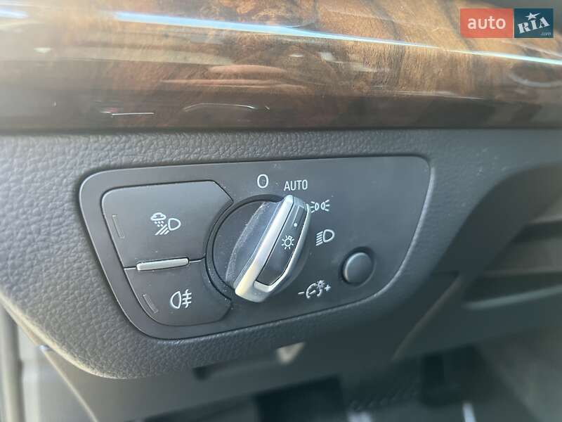 Внедорожник / Кроссовер Audi Q5 2018 в Ровно