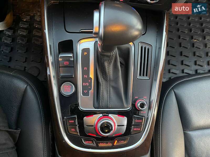 Внедорожник / Кроссовер Audi Q5 2014 в Киеве