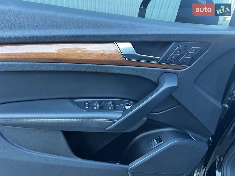 Внедорожник / Кроссовер Audi Q5 2020 в Стрые