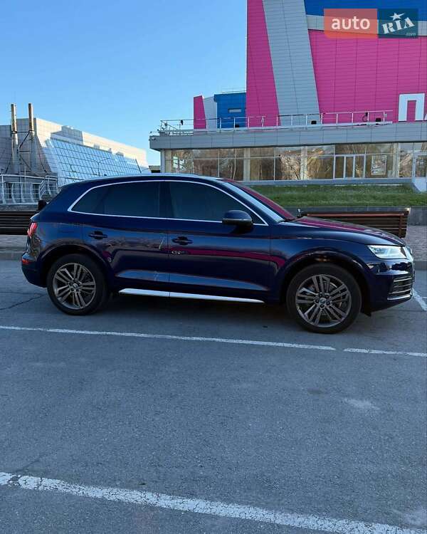 Внедорожник / Кроссовер Audi Q5 2017 в Львове