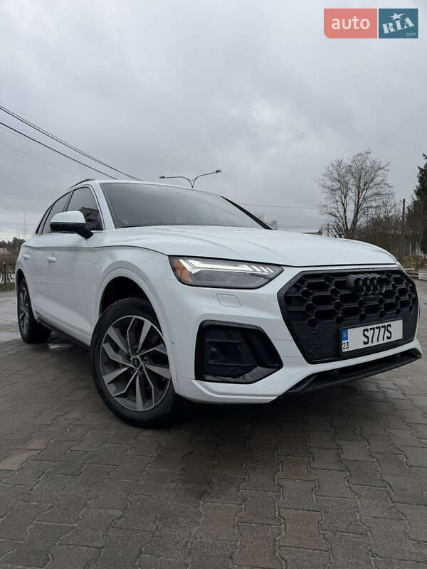 Внедорожник / Кроссовер Audi Q5 2020 в Нетешине