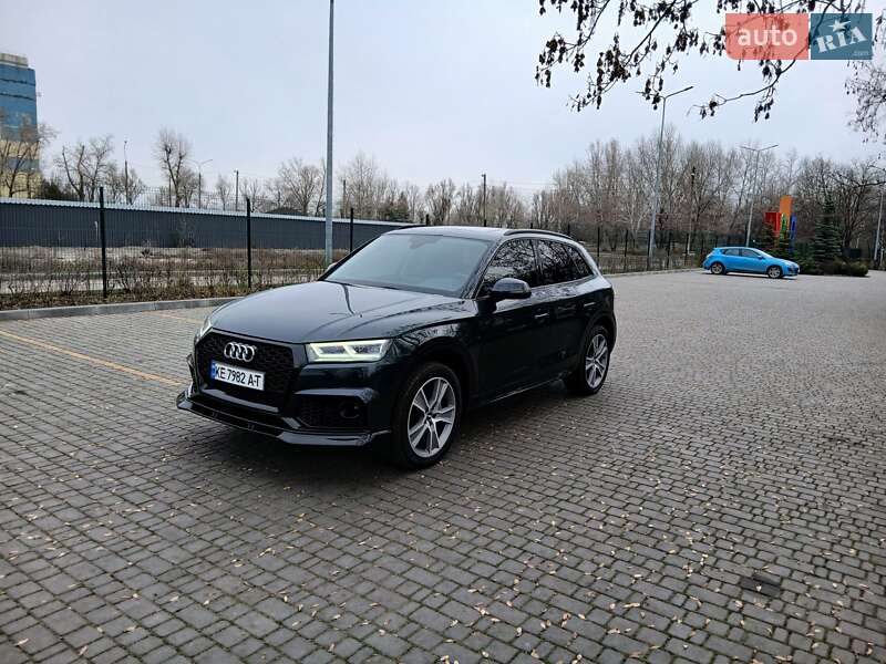 Внедорожник / Кроссовер Audi Q5 2019 в Каменском