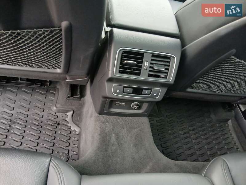 Внедорожник / Кроссовер Audi Q5 2019 в Каменском