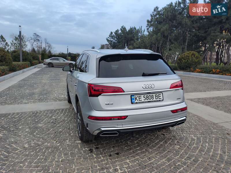 Внедорожник / Кроссовер Audi Q5 2023 в Днепре