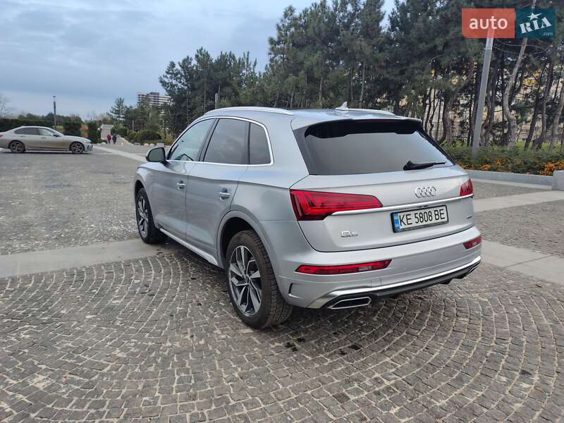 Внедорожник / Кроссовер Audi Q5 2023 в Днепре