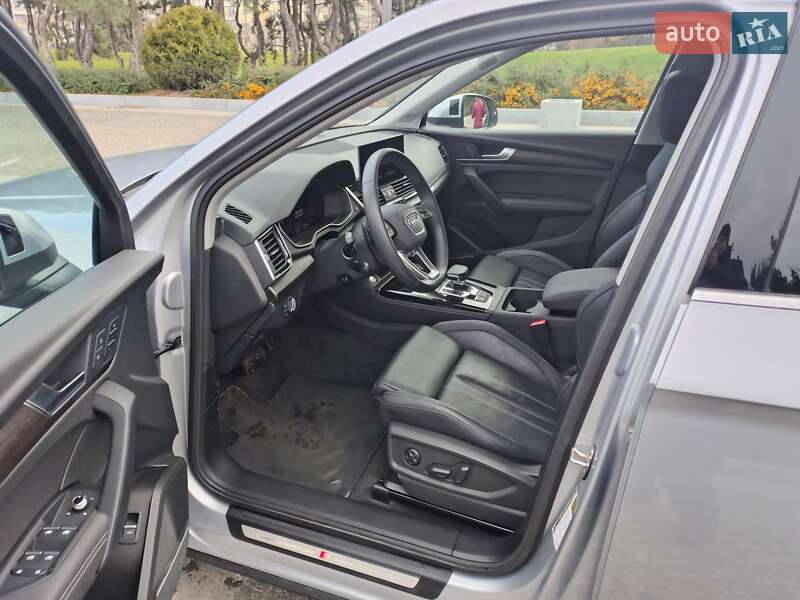 Внедорожник / Кроссовер Audi Q5 2023 в Днепре