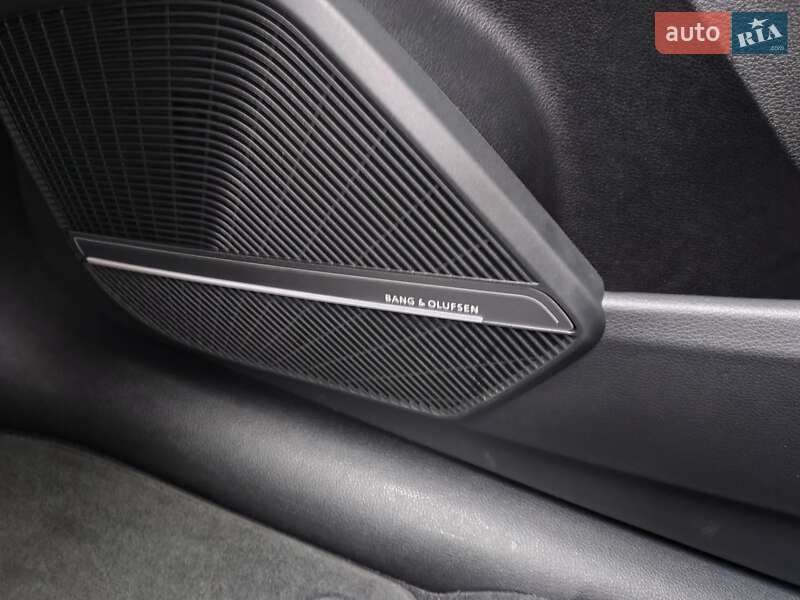 Внедорожник / Кроссовер Audi Q5 2023 в Днепре