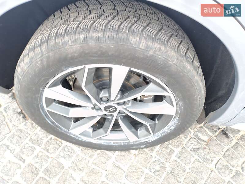 Внедорожник / Кроссовер Audi Q5 2023 в Днепре