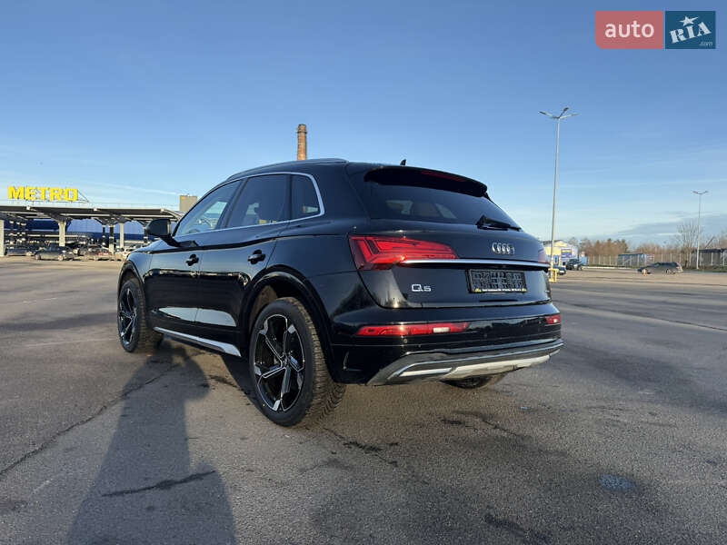 Внедорожник / Кроссовер Audi Q5 2020 в Львове