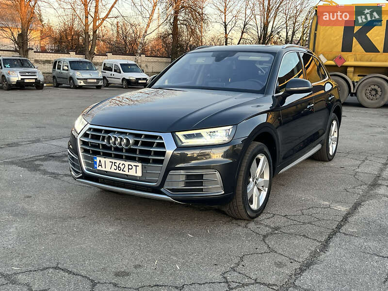 Внедорожник / Кроссовер Audi Q5 2017 в Василькове