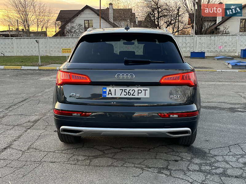 Внедорожник / Кроссовер Audi Q5 2017 в Василькове