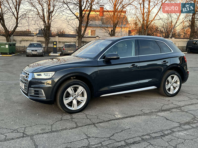 Внедорожник / Кроссовер Audi Q5 2017 в Василькове