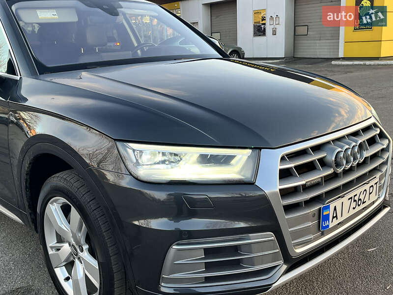 Внедорожник / Кроссовер Audi Q5 2017 в Василькове