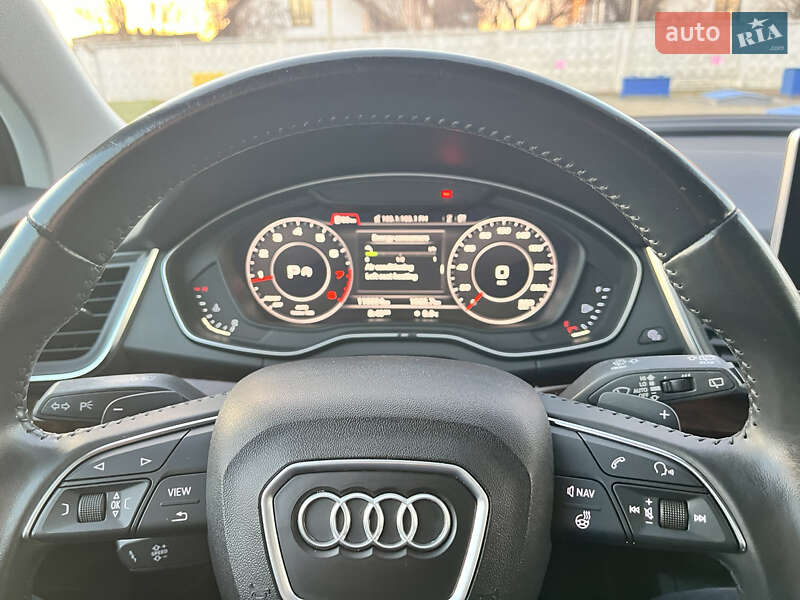 Внедорожник / Кроссовер Audi Q5 2017 в Василькове