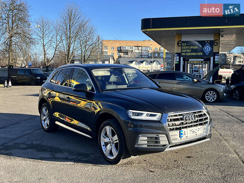 Внедорожник / Кроссовер Audi Q5 2017 в Василькове