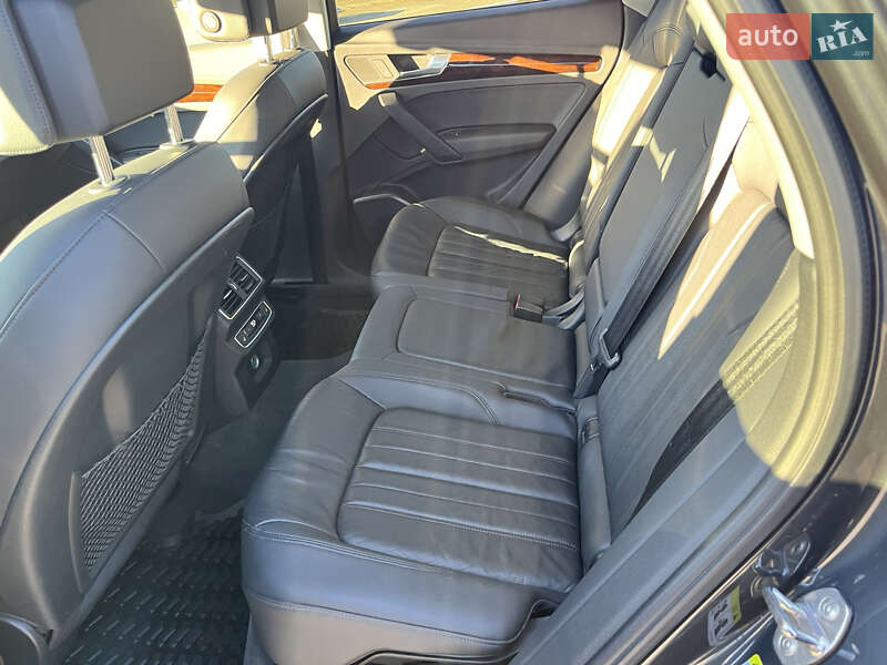 Внедорожник / Кроссовер Audi Q5 2017 в Василькове