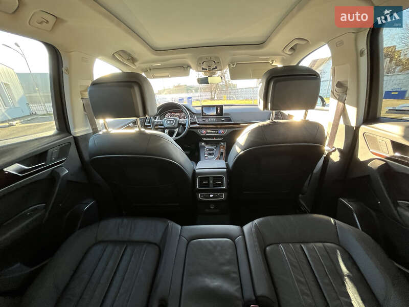 Внедорожник / Кроссовер Audi Q5 2017 в Василькове