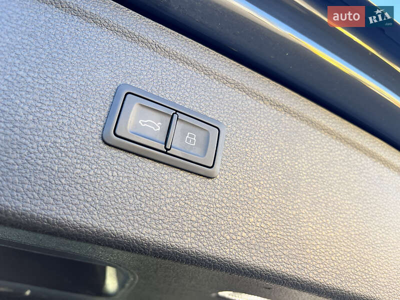 Внедорожник / Кроссовер Audi Q5 2017 в Василькове