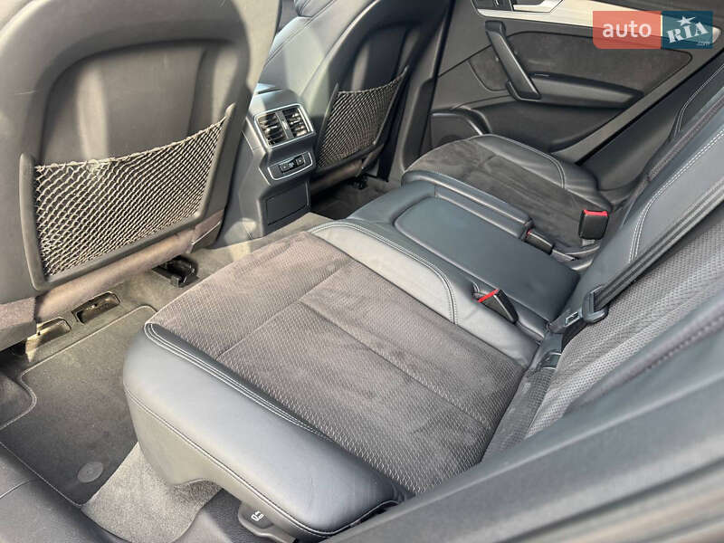 Внедорожник / Кроссовер Audi Q5 2016 в Стрые