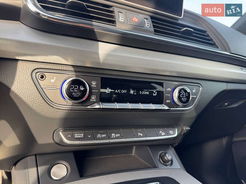 Внедорожник / Кроссовер Audi Q5 2016 в Стрые