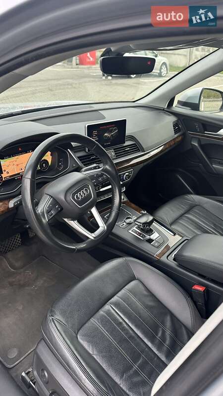 Внедорожник / Кроссовер Audi Q5 2017 в Виннице