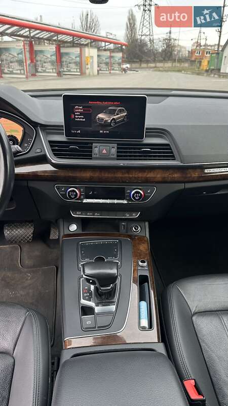 Внедорожник / Кроссовер Audi Q5 2017 в Виннице