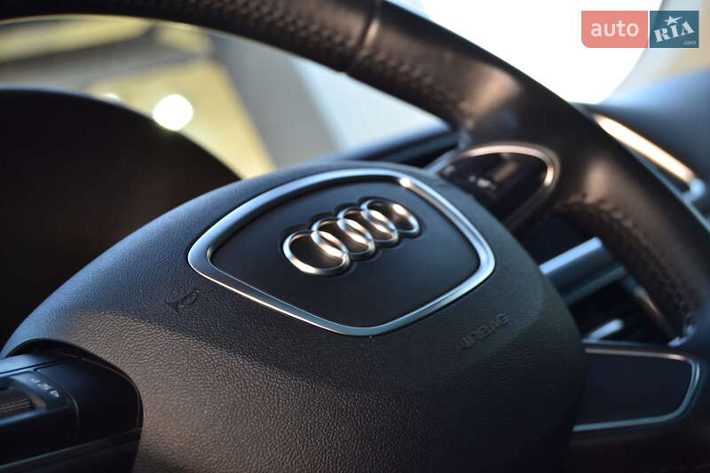 Внедорожник / Кроссовер Audi Q5 2015 в Дрогобыче