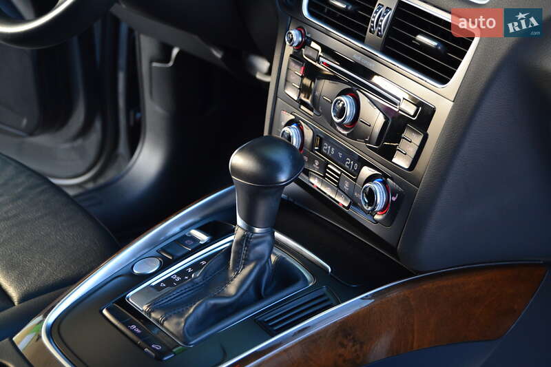 Внедорожник / Кроссовер Audi Q5 2015 в Дрогобыче