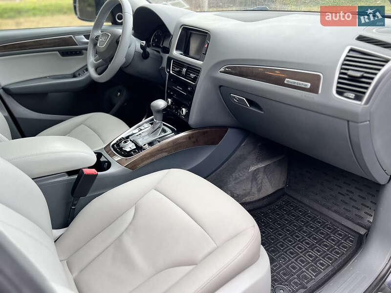 Внедорожник / Кроссовер Audi Q5 2014 в Староконстантинове