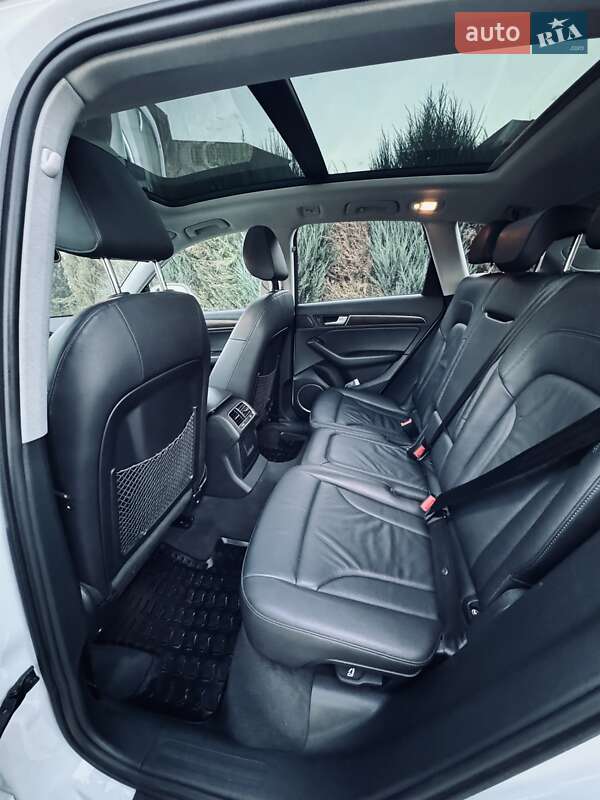 Внедорожник / Кроссовер Audi Q5 2014 в Шептицькому