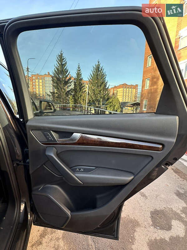 Внедорожник / Кроссовер Audi Q5 2017 в Тернополе