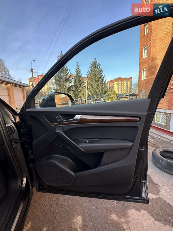 Внедорожник / Кроссовер Audi Q5 2017 в Тернополе