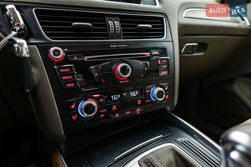 Внедорожник / Кроссовер Audi Q5 2013 в Киеве