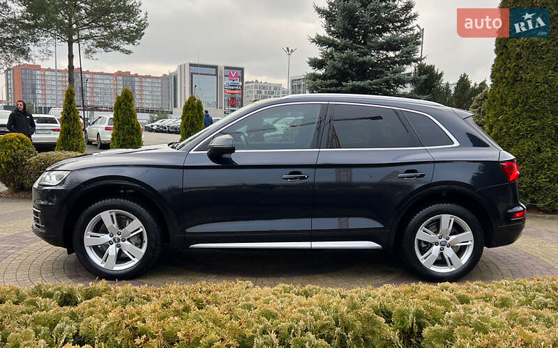 Внедорожник / Кроссовер Audi Q5 2017 в Львове