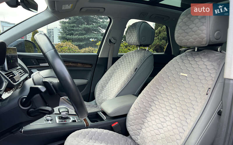 Внедорожник / Кроссовер Audi Q5 2017 в Львове