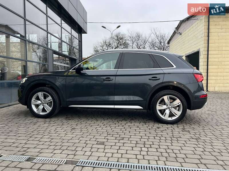 Внедорожник / Кроссовер Audi Q5 2018 в Ивано-Франковске