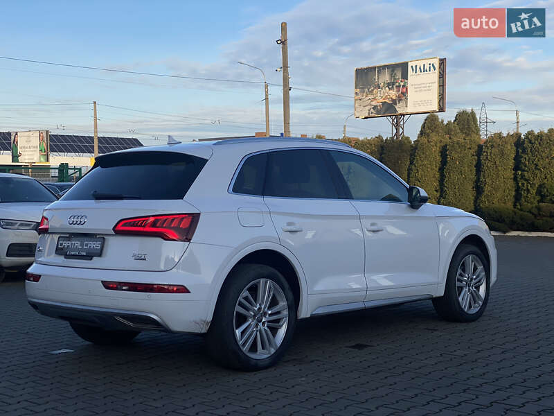 Внедорожник / Кроссовер Audi Q5 2018 в Луцке