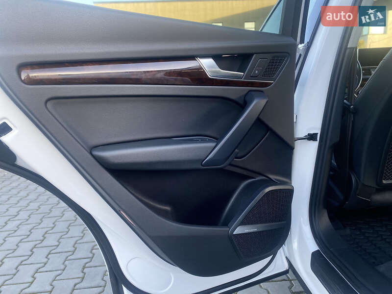 Внедорожник / Кроссовер Audi Q5 2018 в Луцке