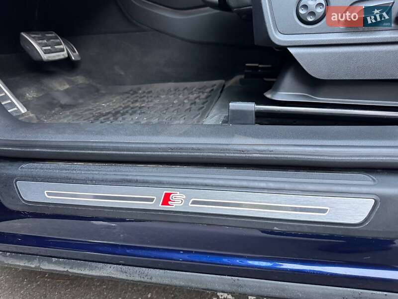 Внедорожник / Кроссовер Audi Q5 2017 в Киеве