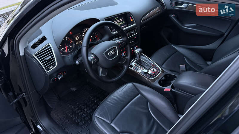 Внедорожник / Кроссовер Audi Q5 2015 в Луцке