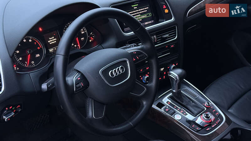 Внедорожник / Кроссовер Audi Q5 2015 в Луцке