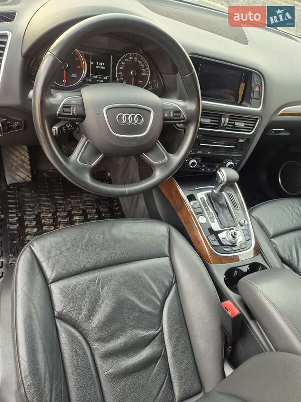 Внедорожник / Кроссовер Audi Q5 2015 в Луцке
