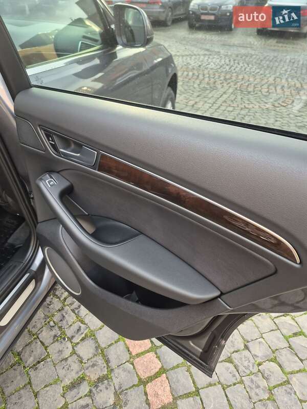 Внедорожник / Кроссовер Audi Q5 2015 в Луцке