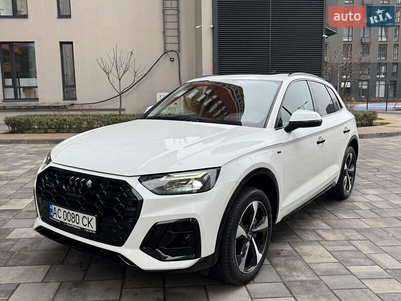 Внедорожник / Кроссовер Audi Q5 2022 в Киеве