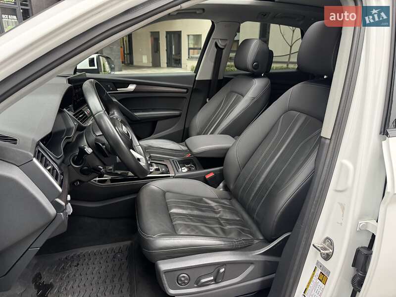 Внедорожник / Кроссовер Audi Q5 2022 в Киеве