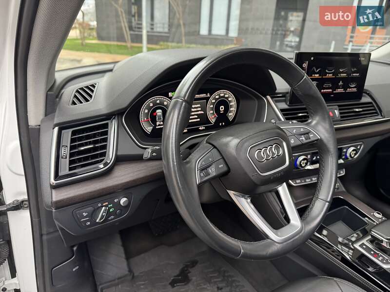 Внедорожник / Кроссовер Audi Q5 2022 в Киеве