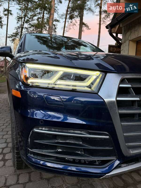 Внедорожник / Кроссовер Audi Q5 2017 в Львове фото Внедорожник / Кроссовер Audi Q5 2017 в Львове